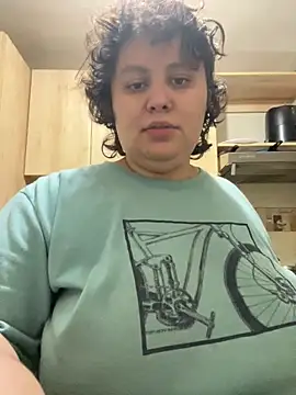 Snapshot of RavenEllieUniverse chatting on February 20, 2:41 am RavenEllieUniverse online show from February 20, 2:41 am