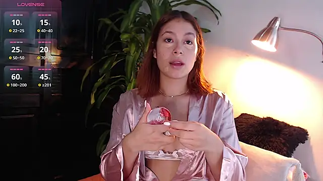 Snapshot of Mia_Volkova_ chatting on June 27, 12:22 pm Mia Volkova online show from June 27, 12:22 pm
