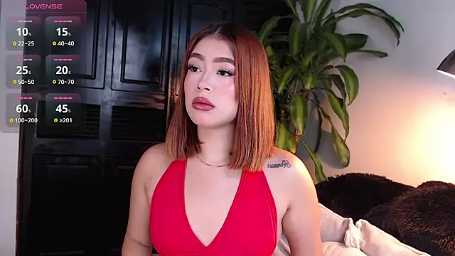Snapshot of Mia_Volkova_ chatting on July 4, 2:56 pm Mia Volkova online show from July 4, 2:56 pm