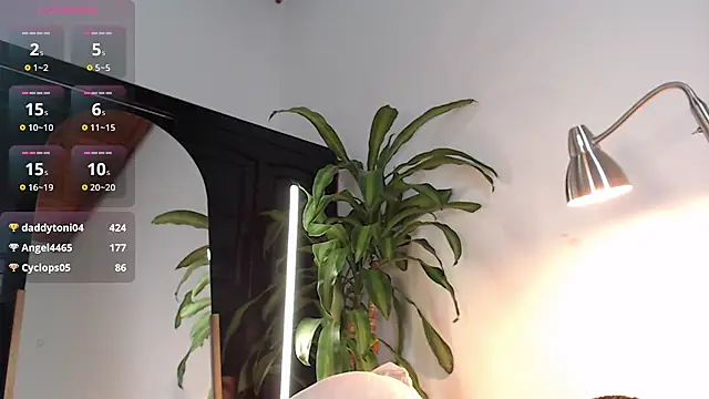 Snapshot of Mia_Volkova_ chatting on July 28, 6:20 pm Mia Volkova online show from July 28, 6:20 pm