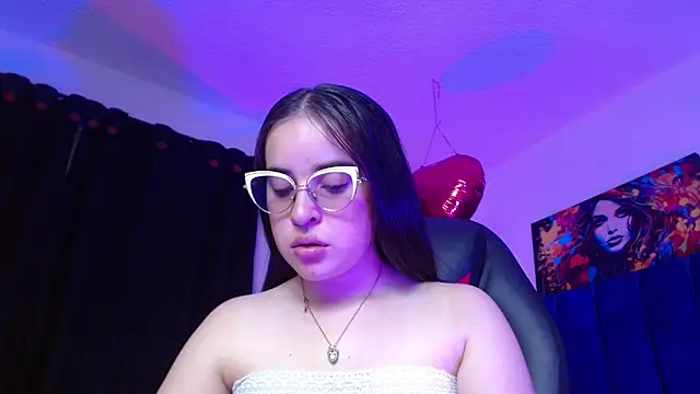 Snapshot of valeri_sotoo chatting on May 15, 1:18 pm valeri sotoo online show from May 15, 1:18 pm