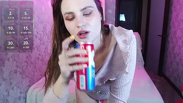 Snapshot of girl_from_hardfuckland chatting on February 21, 1:39 am girl from hardfuckland online show from February 21, 1:39 am