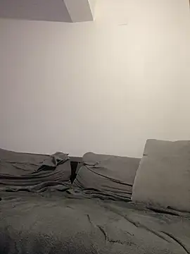 Snapshot of latinCuplex chatting on February 10, 1:21 am latinCuplex online show from February 10, 1:21 am