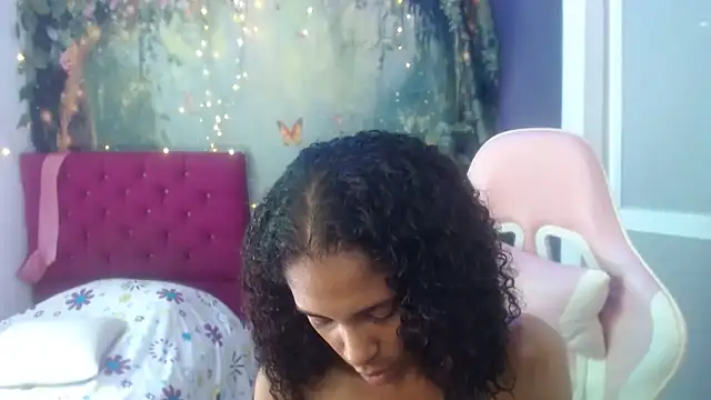 Snapshot of rosa_skinny chatting on June 16, 6:43 pm rosa skinny online show from June 16, 6:43 pm