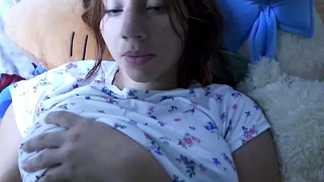 Snapshot of pochilove chatting on March 5, 4:19 am pochilove online show from March 5, 4:19 am