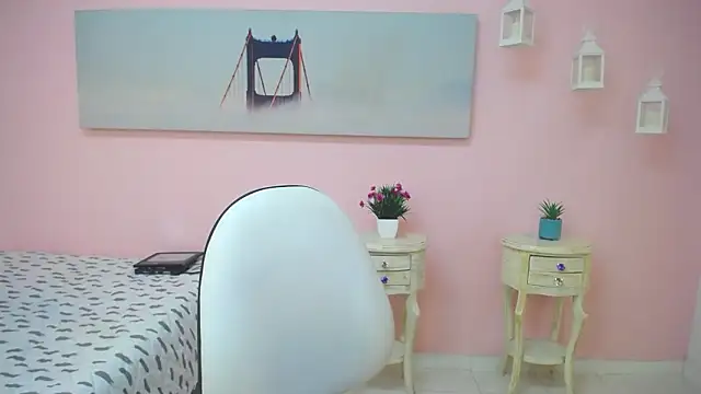 scarlett clyde online show from February 2, 12:26 pm