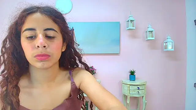 scarlett clyde online show from June 19, 12:42 pm
