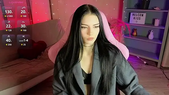 Snapshot of Kelly__Bunny chatting on February 12, 10:43 am Kelly Bunny online show from February 12, 10:43 am