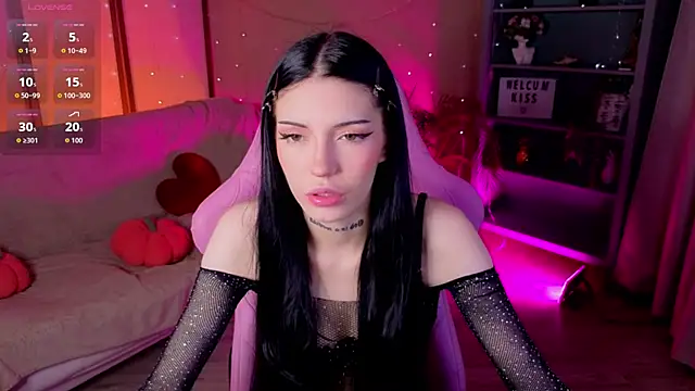 Snapshot of Kelly__Bunny chatting on August 1, 5:50 am Kelly Bunny online show from August 1, 5:50 am