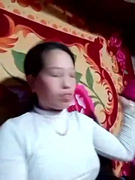 Gummiesu online show from January 31, 8:18 pm