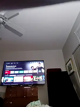 Snapshot of Murdock1124 chatting on February 7, 3:32 am Murdock1124 online show from February 7, 3:32 am