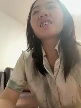 Snapshot of Cheating-wife chatting on May 24, 9:14 am Cheating-wife online show from May 24, 9:14 am