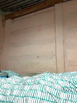 Snapshot of taitaimont chatting on February 10, 1:59 pm taitaimont online show from February 10, 1:59 pm