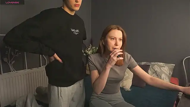 Lola Raivis  online show from March 6, 7:43 pm