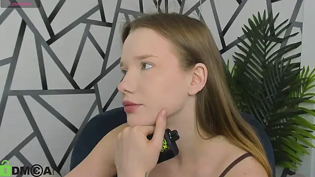 Nicole Vasquez online show from July 21, 1:08 am