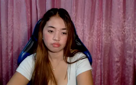 Snapshot of pinay_mayahiga chatting on May 9, 11:59 am pinay mayahiga online show from May 9, 11:59 am