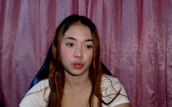 Snapshot of pinay_mayahiga chatting on May 11, 2:34 pm pinay mayahiga online show from May 11, 2:34 pm