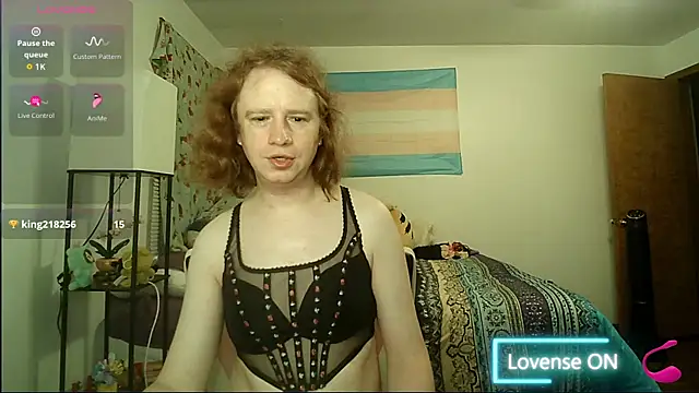 Snapshot of VanFairy526 chatting on July 2, 9:37 am VanFairy526 online show from July 2, 9:37 am