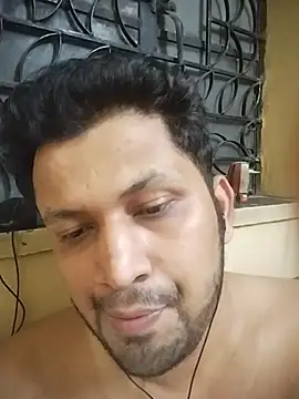 Snapshot of Pravin9562 chatting on April 10, 7:18 pm Pravin9562 online show from April 10, 7:18 pm