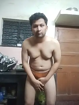 Snapshot of Pravin9562 chatting on April 18, 7:40 pm Pravin9562 online show from April 18, 7:40 pm