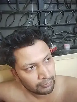 Snapshot of Pravin9562 chatting on April 25, 6:38 pm Pravin9562 online show from April 25, 6:38 pm