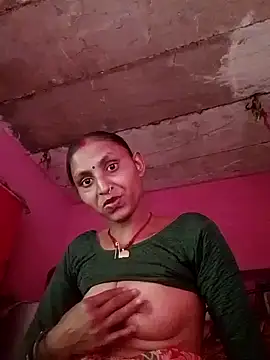 Snapshot of Juli_rathore chatting on February 4, 7:47 am Juli rathore online show from February 4, 7:47 am