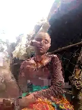 Snapshot of Juli_rathore chatting on February 19, 7:37 am Juli rathore online show from February 19, 7:37 am