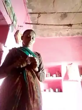 Snapshot of Juli_rathore chatting on February 26, 2:54 am Juli rathore online show from February 26, 2:54 am