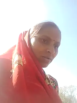 Snapshot of Juli_rathore chatting on March 8, 5:22 am Juli rathore online show from March 8, 5:22 am