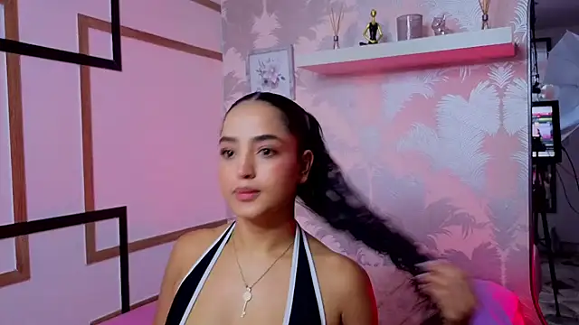 Emma Thompssonn online show from July 2, 12:11 pm