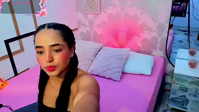 Emma Thompssonn online show from July 21, 12:18 pm