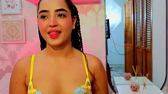 Emma Thompssonn online show from July 23, 12:14 pm