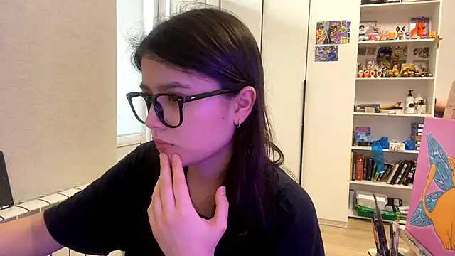 Snapshot of SaintMari chatting on May 9, 2:11 pm SaintMari online show from May 9, 2:11 pm