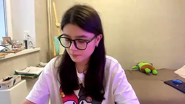 Snapshot of SaintMari chatting on June 12, 2:16 pm SaintMari online show from June 12, 2:16 pm