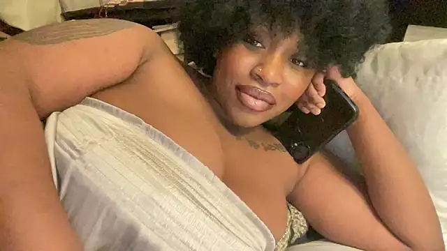 mayluvsu online show from March 15, 4:18 am