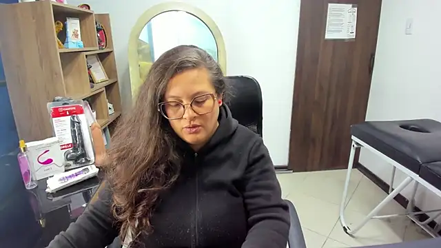 Sarah Boobs  online show from June 6, 3:55 am