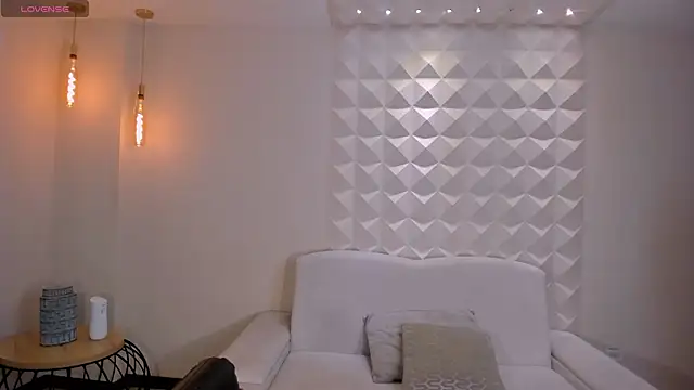 EmilyCarterX online show from February 8, 11:24 am