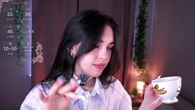 Snapshot of MirnaTellado chatting on May 26, 7:26 am MirnaTellado online show from May 26, 7:26 am
