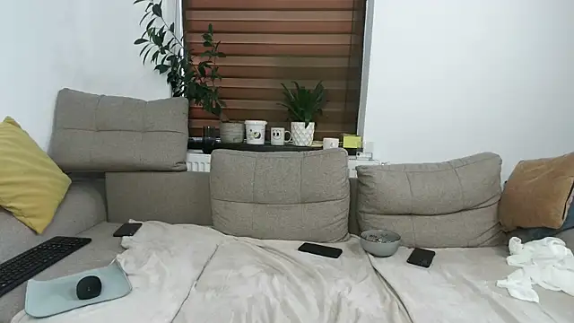 Crista-Elio online show from May 27, 3:42 pm
