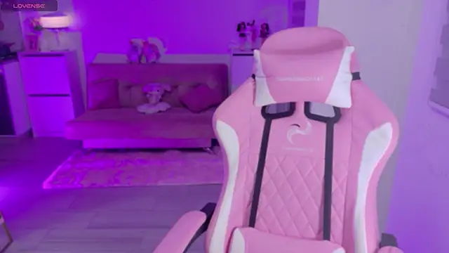 Blush Marie online show from April 26, 5:38 am