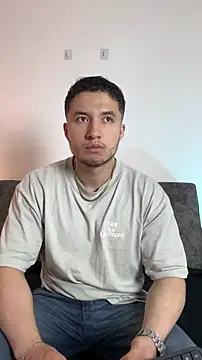 Snapshot of Alexander_Connor chatting on May 15, 11:50 am Alexander Connor online show from May 15, 11:50 am