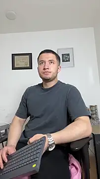 Snapshot of Alexander_Connor chatting on June 16, 11:57 am Alexander Connor online show from June 16, 11:57 am