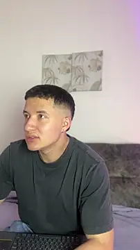 Snapshot of Alexander_Connor chatting on July 17, 12:01 pm Alexander Connor online show from July 17, 12:01 pm