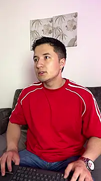 Snapshot of Alexander_Connor chatting on August 1, 11:42 am Alexander Connor online show from August 1, 11:42 am