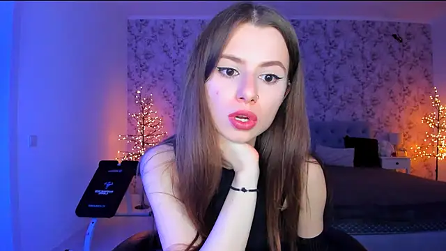 Hot Molly5 online show from May 8, 6:57 pm