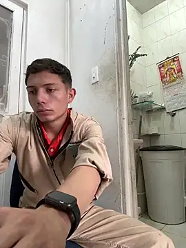 santiObrero online show from June 9, 3:34 pm