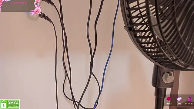 Zamahara Rodriguez online show from March 8, 7:50 pm