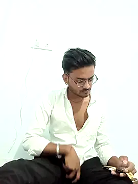 Snapshot of sdgjjkkmm chatting on February 26, 12:59 pm sdgjjkkmm online show from February 26, 12:59 pm