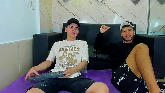 Snapshot of Angel_Villareal chatting on March 3, 4:51 am Angel Villareal online show from March 3, 4:51 am