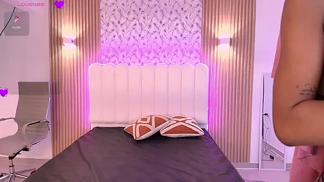 Snapshot of Amira_Alzahra chatting on March 9, 5:11 am Amira Alzahra online show from March 9, 5:11 am